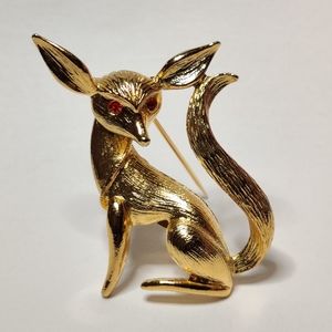 Vintage Signed JJ Figural Fox Pin Brooch